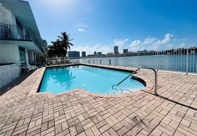 946 Bay Dr # 4, Miami Beach FL 33141 Miami Beach, FL real estate