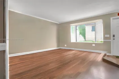 10194 SW 77th Ct, Miami FL 33156 Miami, FL real estate