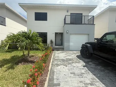 1327 NW 2nd Ln # 1327, Florida City FL 33034 Florida City, FL real estate