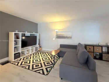 541 Blue Heron Dr # 201, Hallandale Beach FL 33009 Hallandale Beach, FL real estate