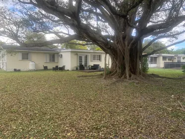 1420 North Dr, Miami FL 33179 Miami, FL real estate