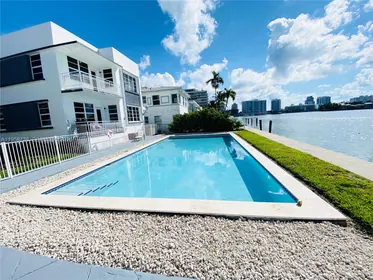 960 Bay Dr # 912, Miami Beach FL 33141 Miami Beach, FL real estate