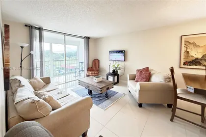 8900 Washington Blvd # 409, Pembroke Pines FL 33025 Pembroke Pines, FL real estate