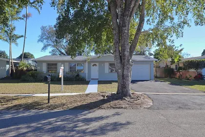 8940 NW 21st Ct, Pembroke Pines FL 33024 Pembroke Pines, FL real estate