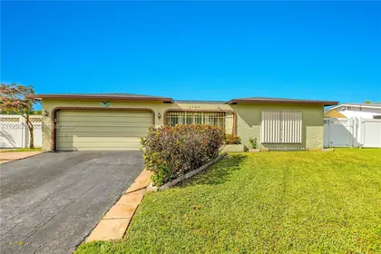 1102 NW 89th Ter, Pembroke Pines FL 33024 Pembroke Pines, FL real estate