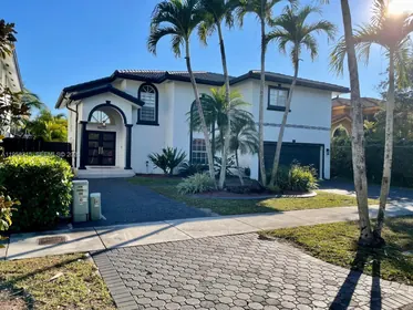 16030 SW 42nd Ter, Miami FL 33185 Miami, FL real estate