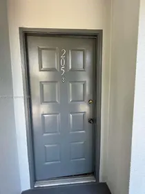 #205H Pembroke Pines, FL real estate